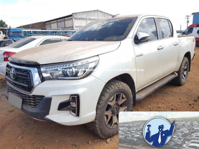 TOYOTA HILUX 20/20